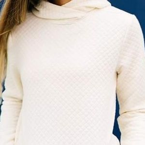 Zyia cream quilted pocket hoodie Clearance